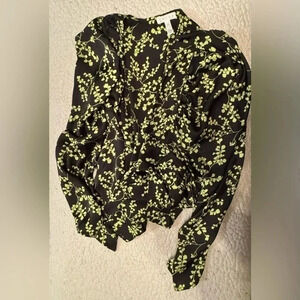 Leith women’s puff shoulder wrap black lime green‎ silk like shirt size 1XL